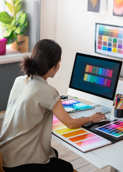 Graphic Designer 3